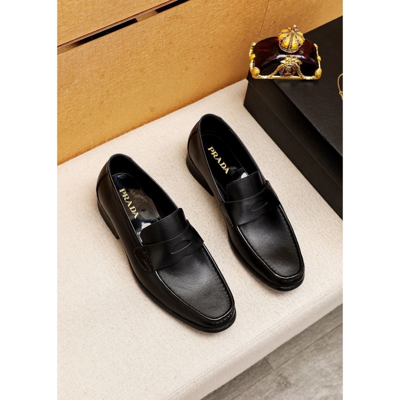 Pra*a leather shoes